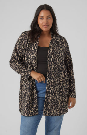 Vero Moda Curve Katrine Jacket in Leopard 