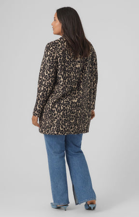 Vero Moda Curve Katrine Jacket in Leopard 