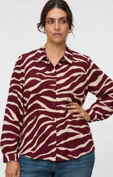 Vero Moda Curve Maddie Shirt in Wine 