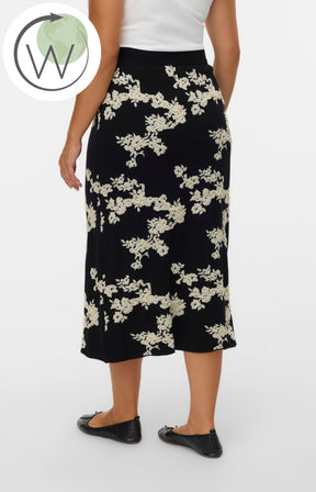 Vero Moda Curve Nancy Skirt in Black