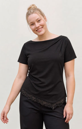 Vero Moda Curve Nelli Top in Black