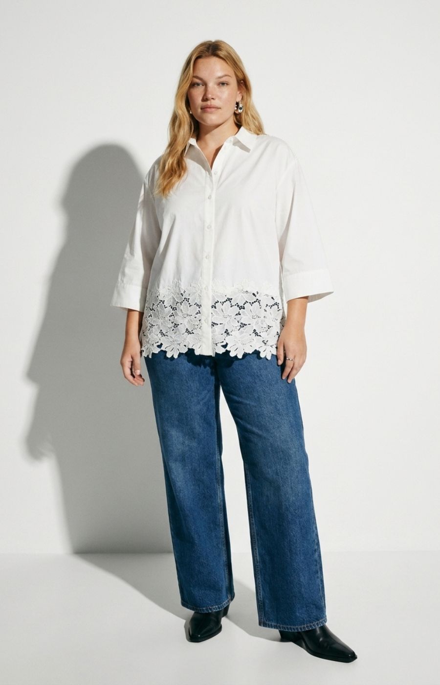 Vero Moda Curve Ritta Shirt in White 