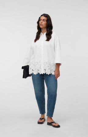 Vero Moda Curve Ritta Shirt in White  