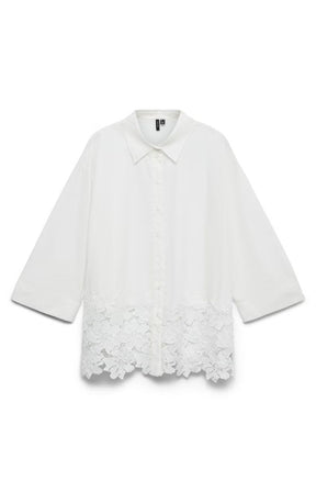 Vero Moda Curve Ritta Shirt in White  