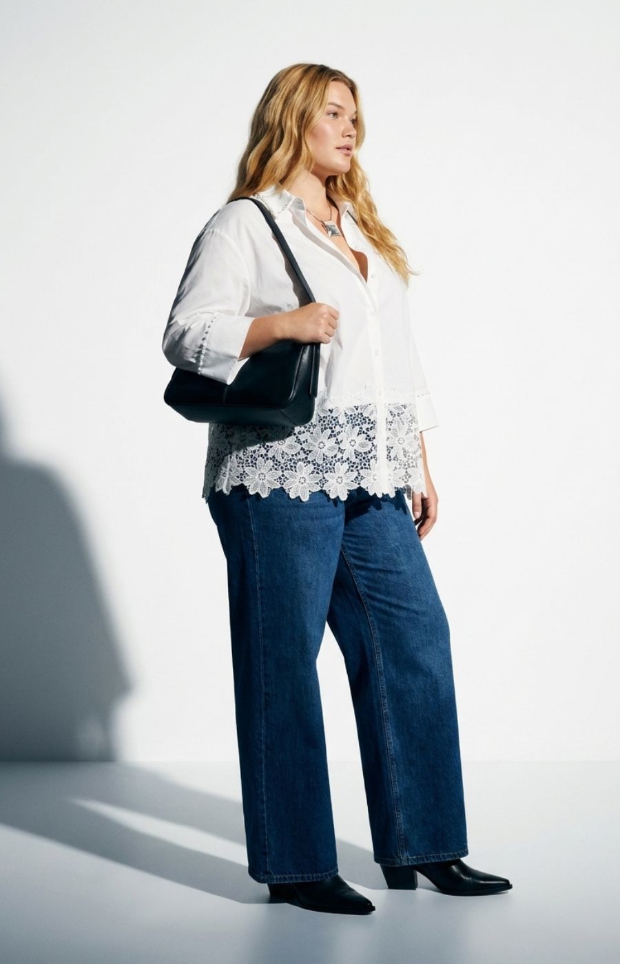Vero Moda Curve Ritta Shirt in White  