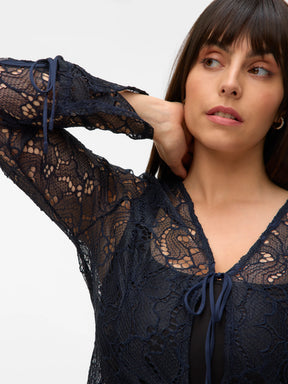 Vero Moda Curve Signa Lace Cardigan