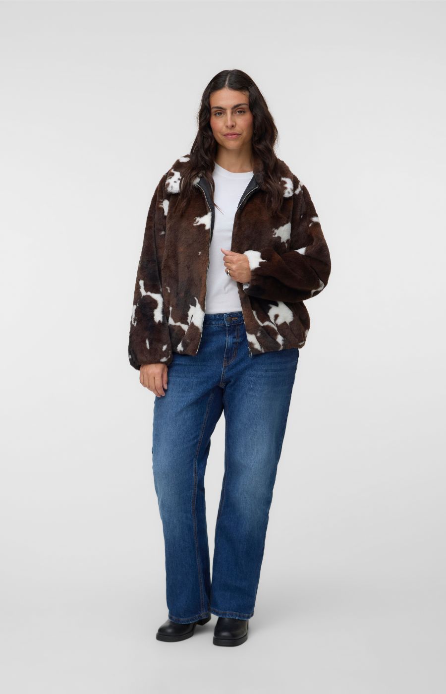 Vero Moda Curve Sonja Jacket in Chocolate 