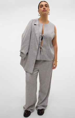 Vero Moda Curve Tammi Trousers in Grey