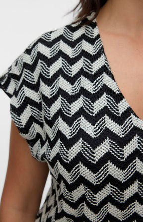 Vero Moda Curve Tikka Top in Black  