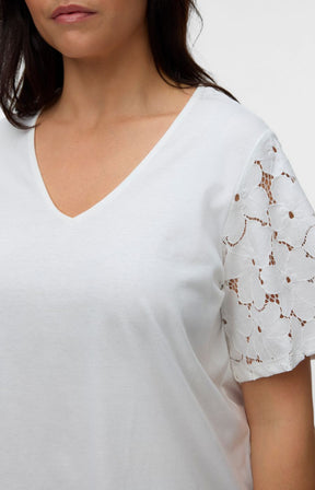 Vero Moda Curve Villa T-Shirt in White 