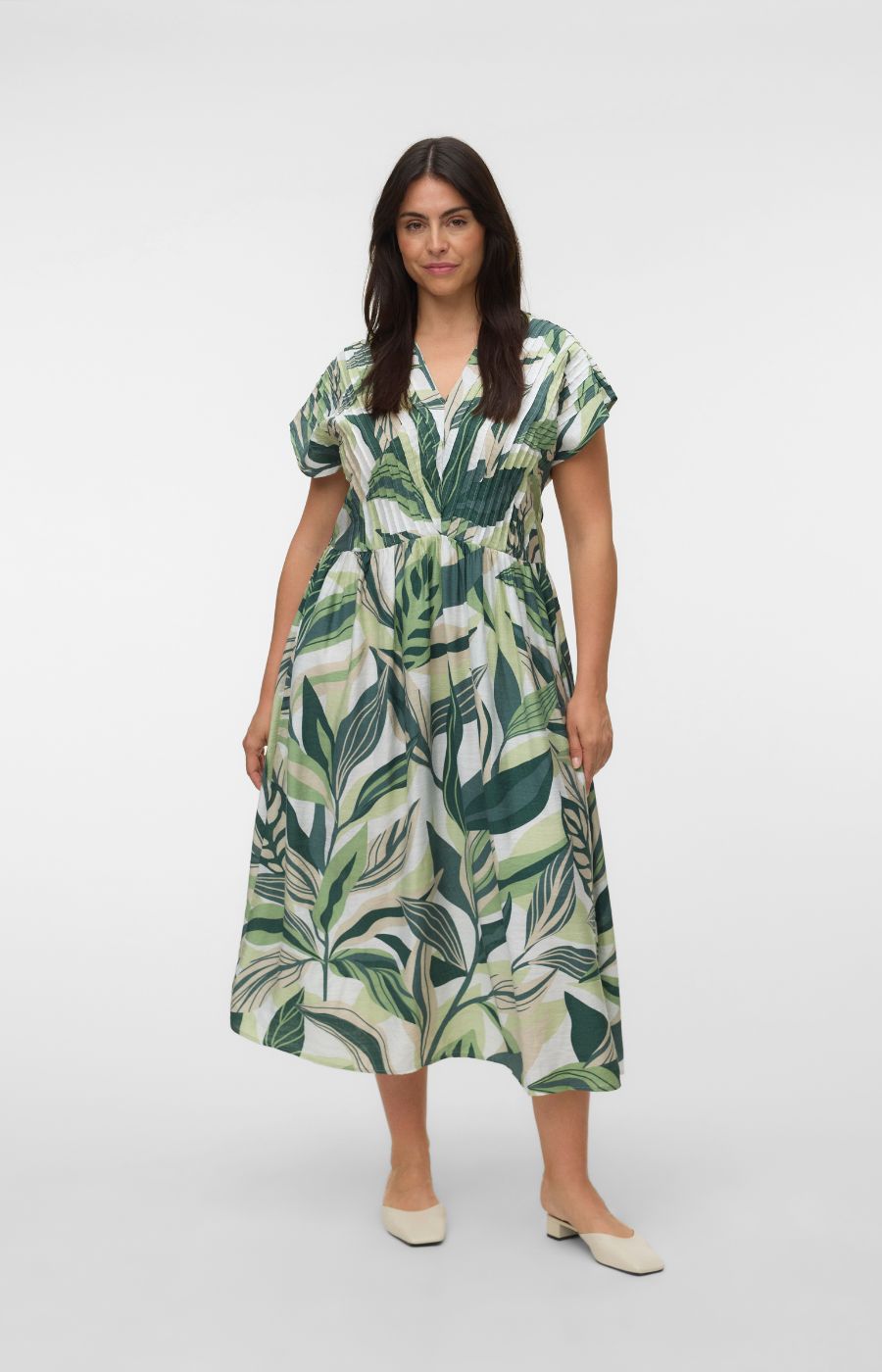Vero Moda Curve Zoey Dress in Green 