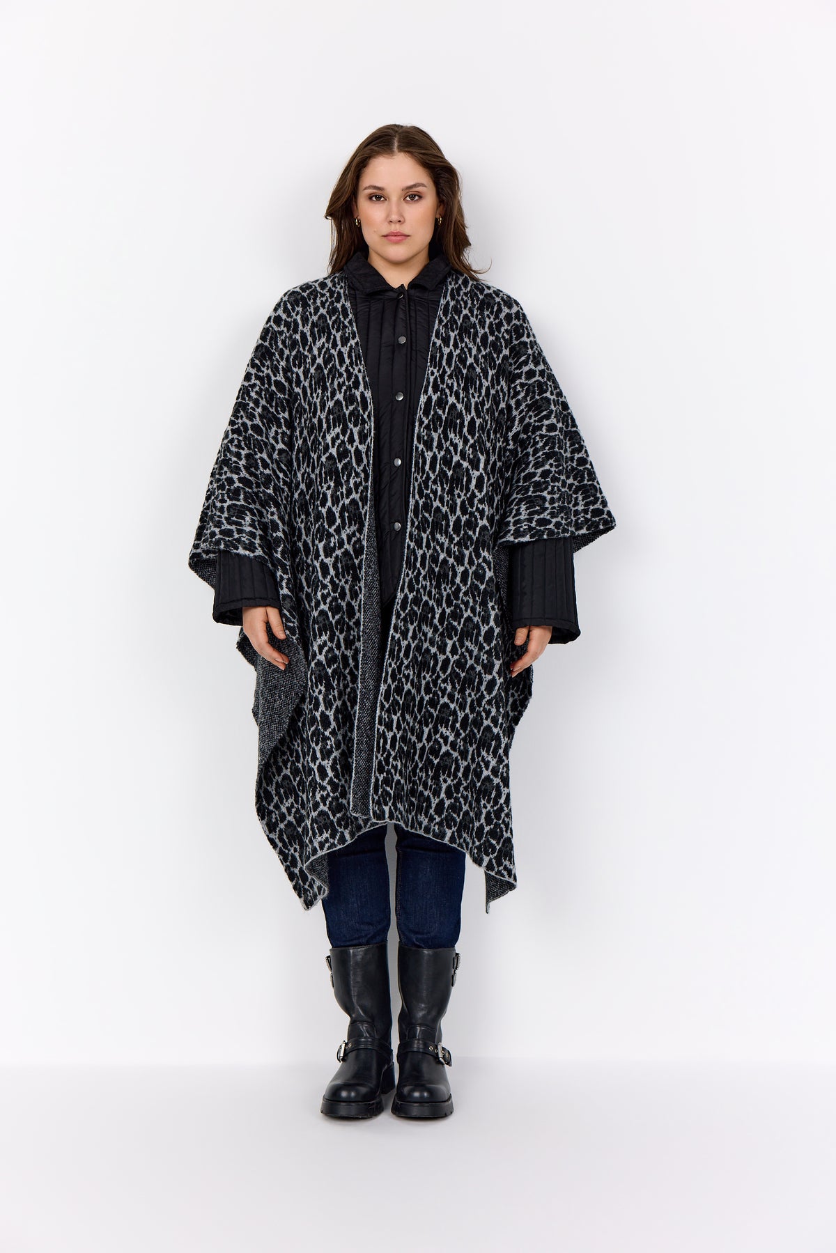 Wasabi Nimo Ponco in Grey Leopard