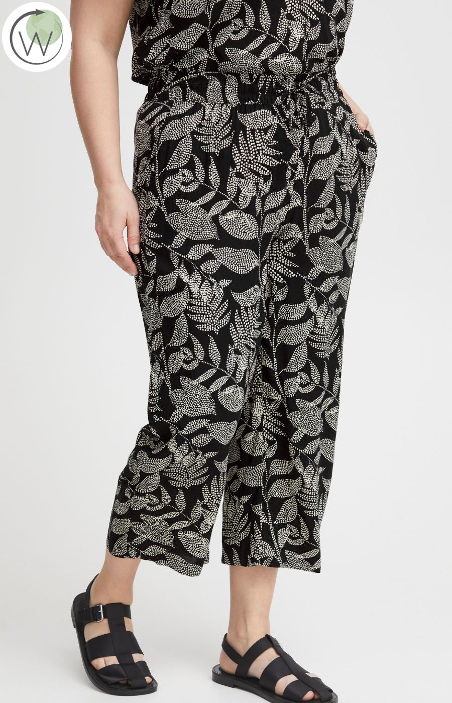 Fransa Plus Culottes in Speckled Leaf Print