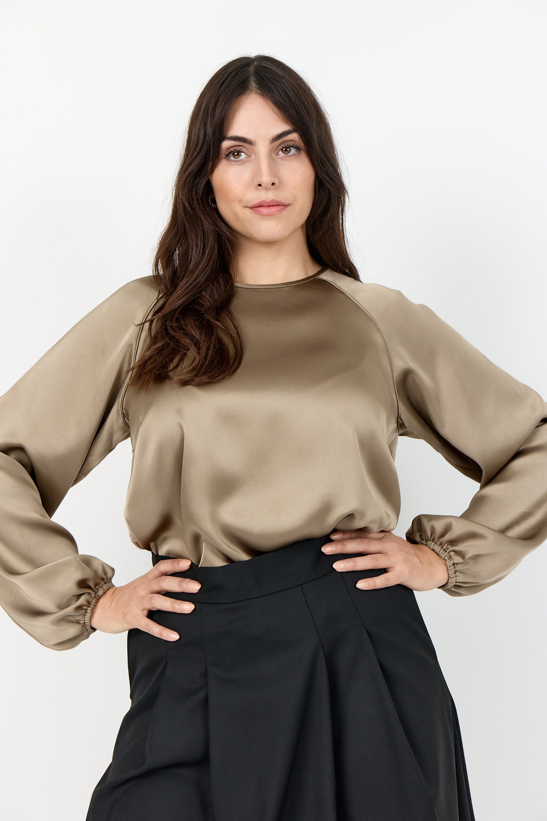 Wasabi Amelia Blouse in Taupe 