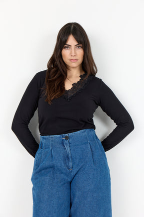 Wasabi Jessy Blouse in Black 