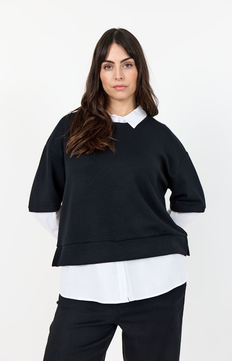 Wasabi Sabina Sweatshirt in Black 