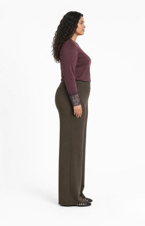 Wasabi Stella Lace Sleeve Top in Brown 