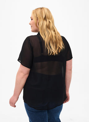 Zizzi Mhalen Ruffle Shirt in Black