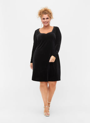 Zizzi Livia Velvet Dress 