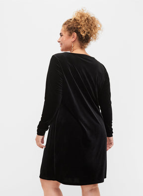 Zizzi Livia Velvet Dress 