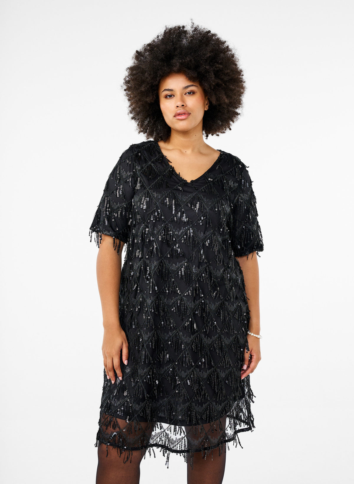 Zizzi Anna Sequin Dress in Black