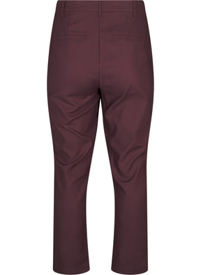 Zizzi Edith Trousers in Burgundy