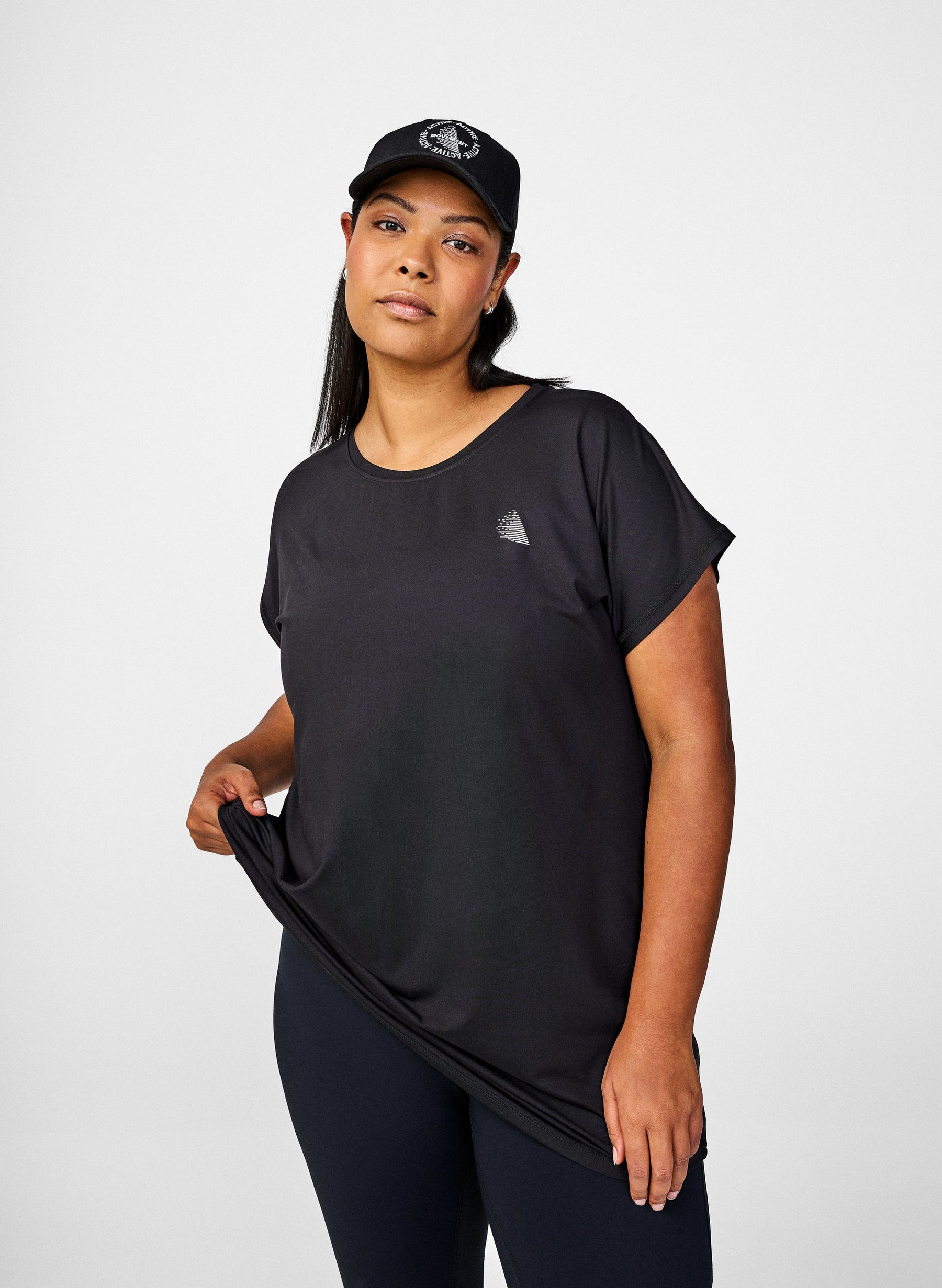 Zizzi Active Long T-Shirt in Black