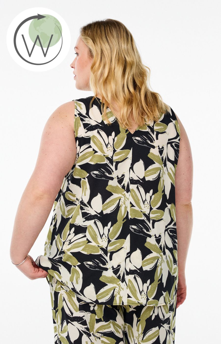 Zizzi Anni Sleeveless Top in Black