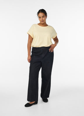 Zizzi Ava T-Shirt in Yellow