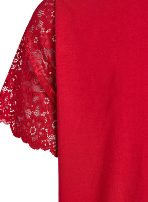 Zizzi Brynn T-Shirt in Red