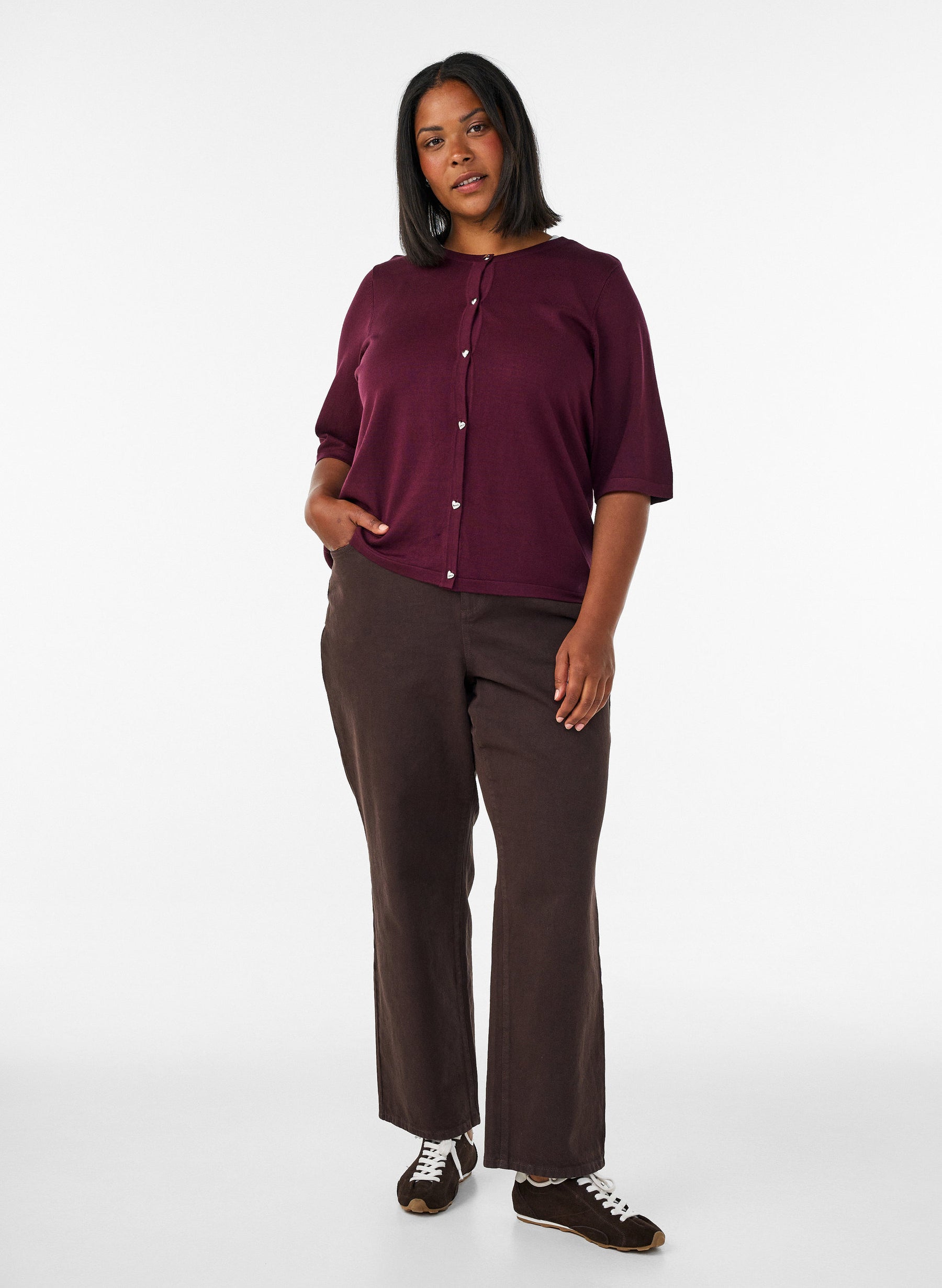 Zizzi Carrie Short Sleeve Cardigan in Wine 
