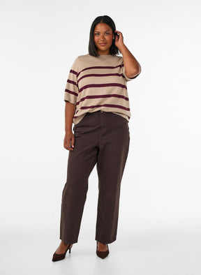 Zizzi Carrie Short Sleeve Knit in Taupe 