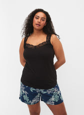 Zizzi Cassie Vest in Black 
