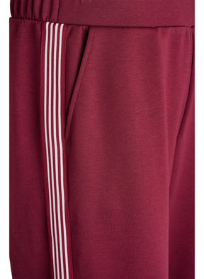 Zizzi Cleo Trouser in Burgundy