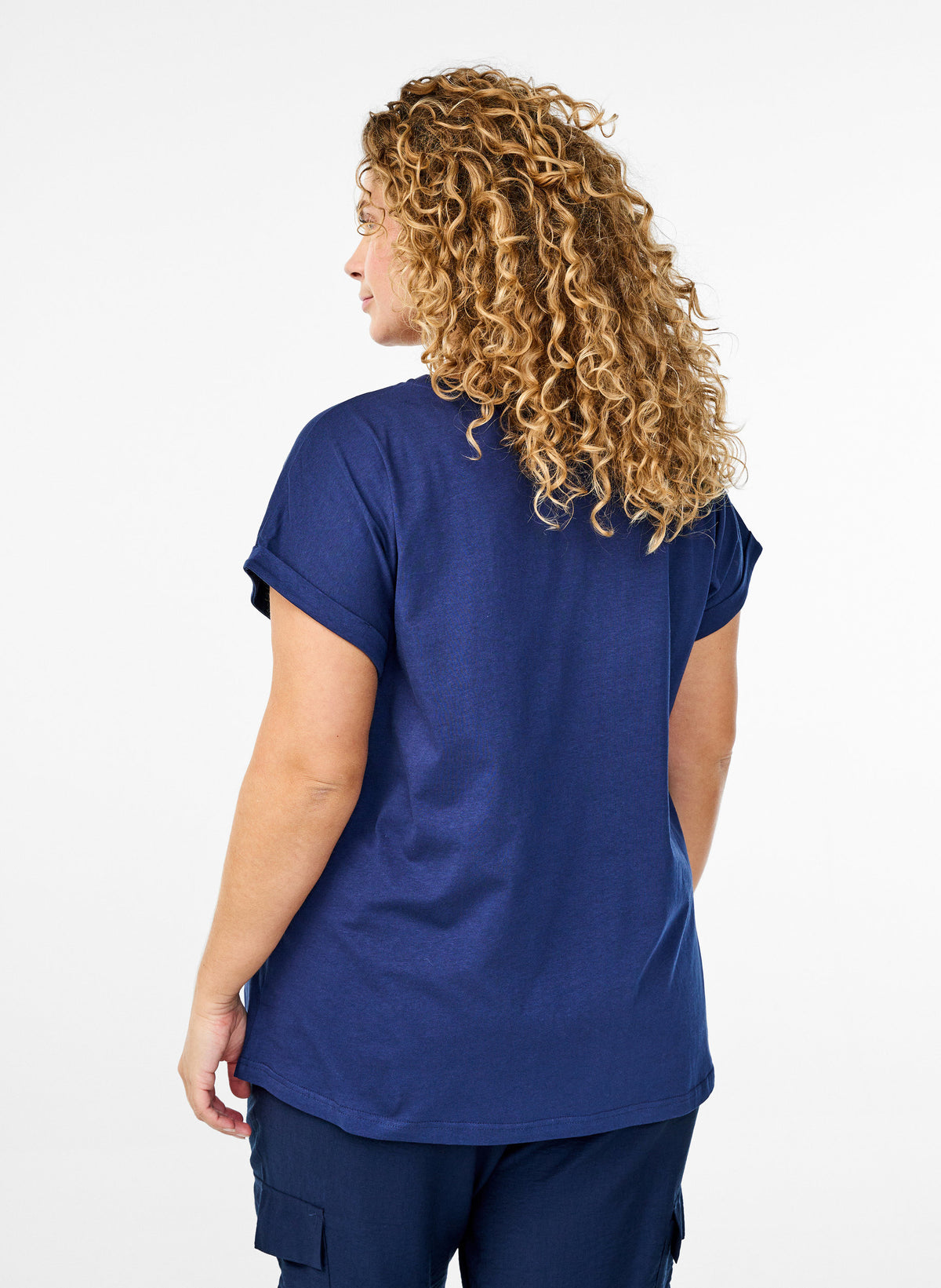 Zizzi Elin Navy T-Shirt in Gold Leaf