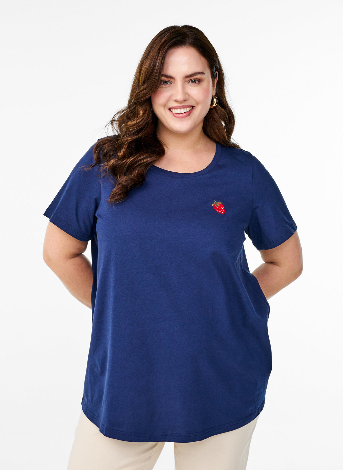 Zizzi Elin Strawberry T-Shirt in Navy