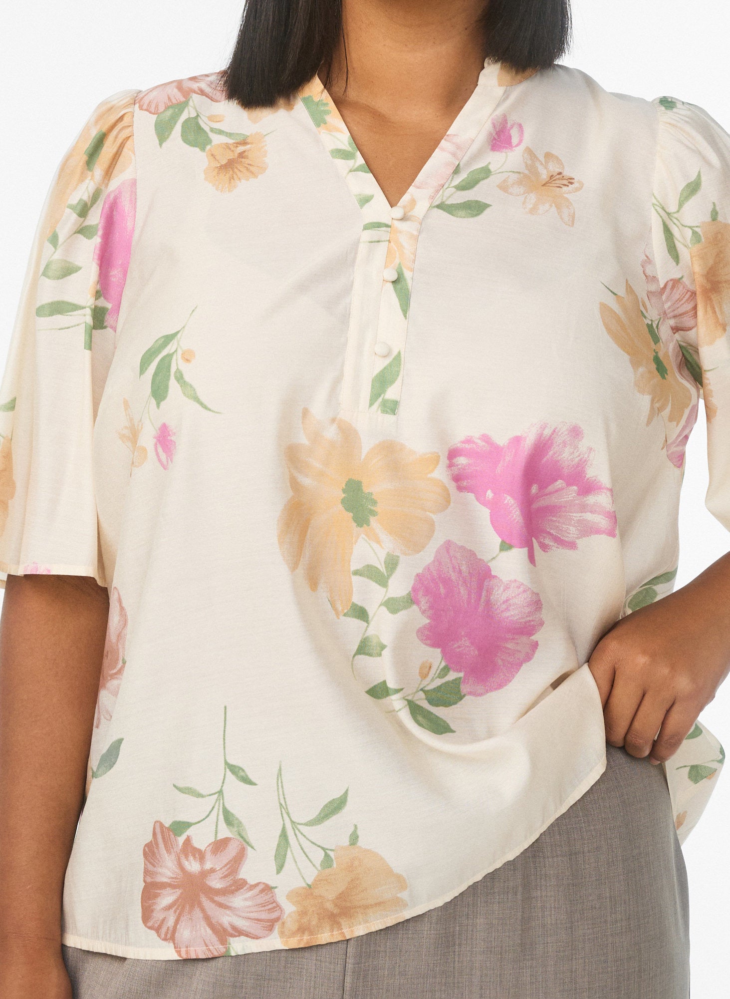 Zizzi Flora Blouse in Beige