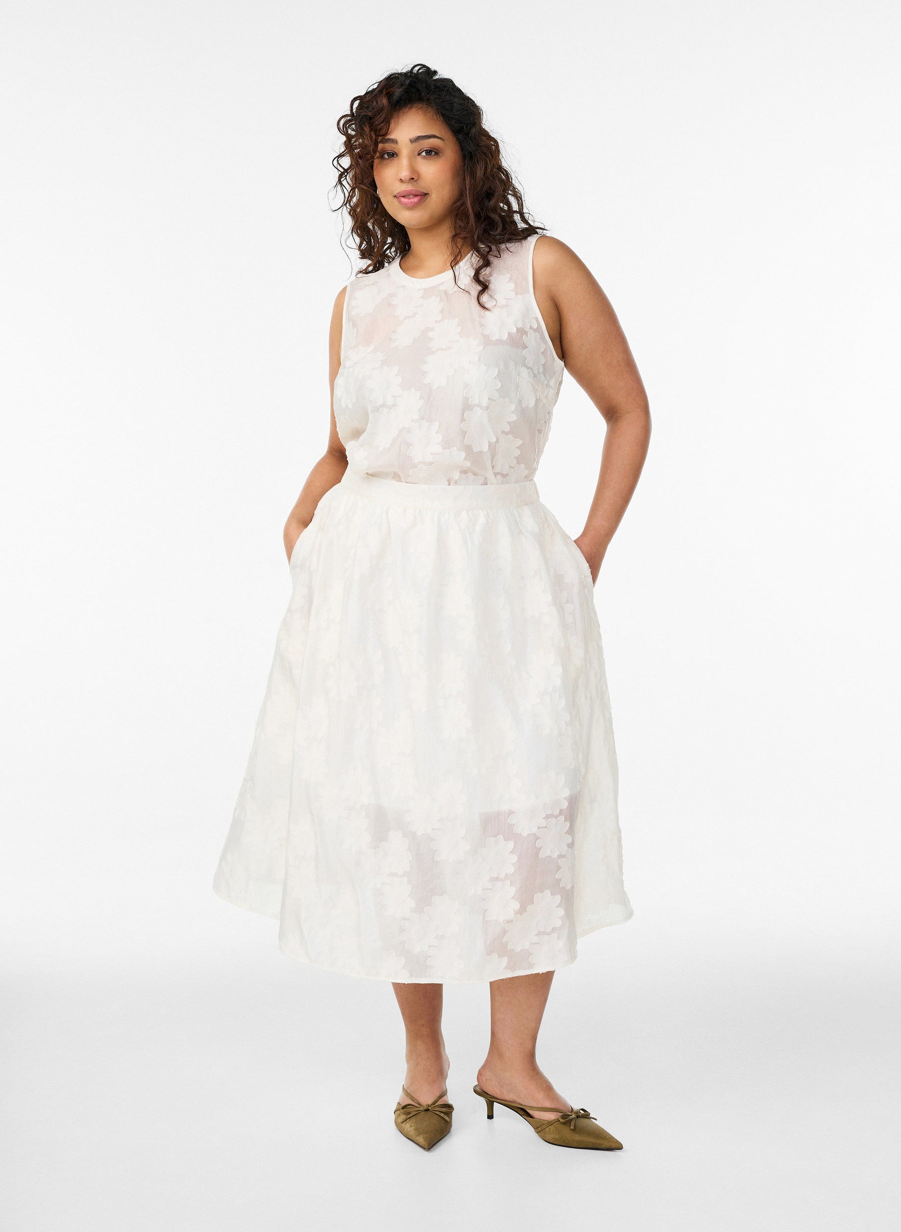 Zizzi Florina Sleeveless Top in Cream 