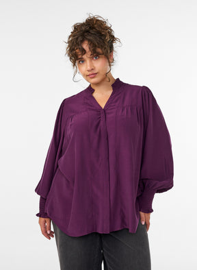 Zizzi Jannie Shirt in Potent Purple 