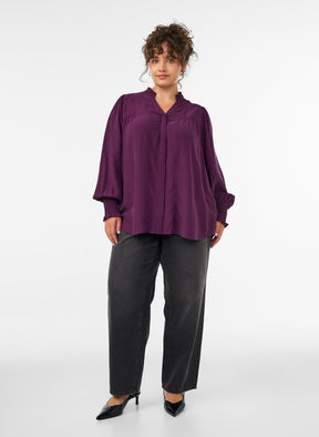 Zizzi Jannie Shirt in Potent Purple 