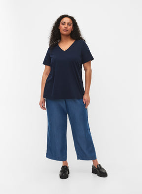 Zizzi Katja V-Neck T-Shirt in Navy 