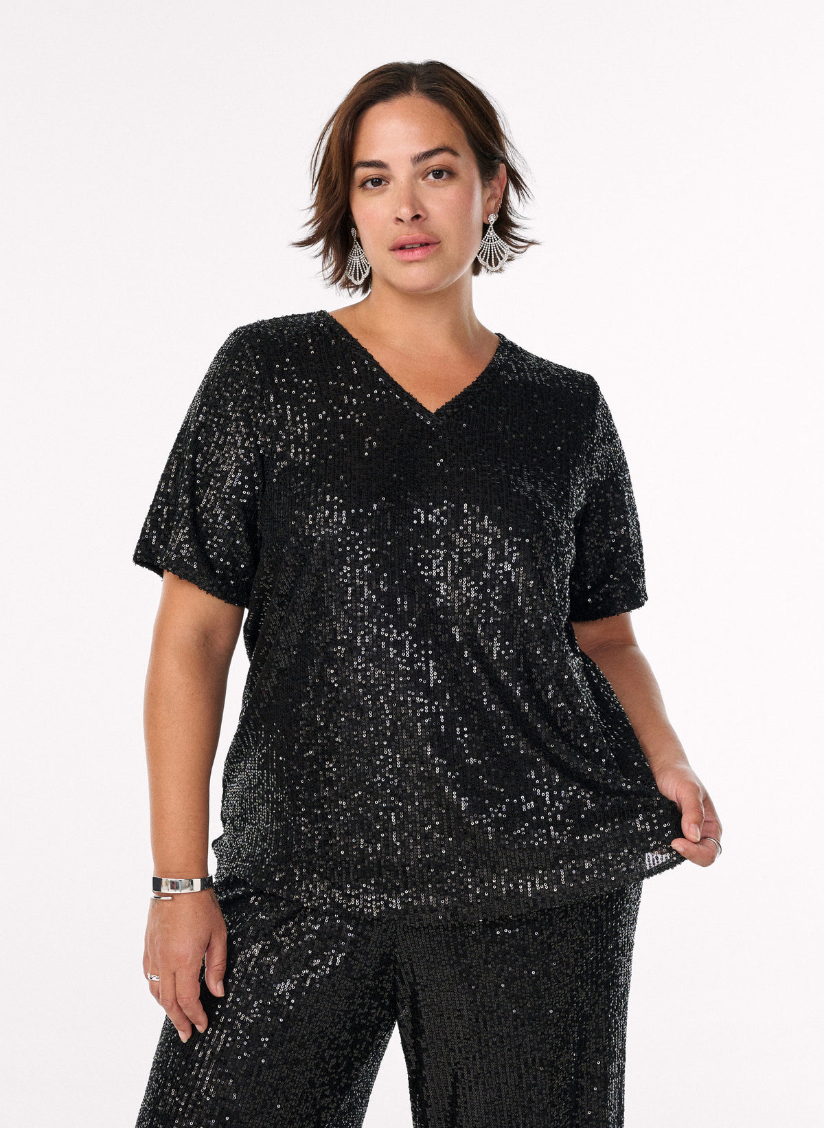 Zizzi Lina Sequin Blouse in Black