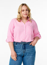 Zizzi Lina Shirt in Pink, a button front shirt with long sleeves and a collared V neckline 