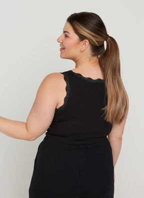 Zizzi Liv Vest in Black