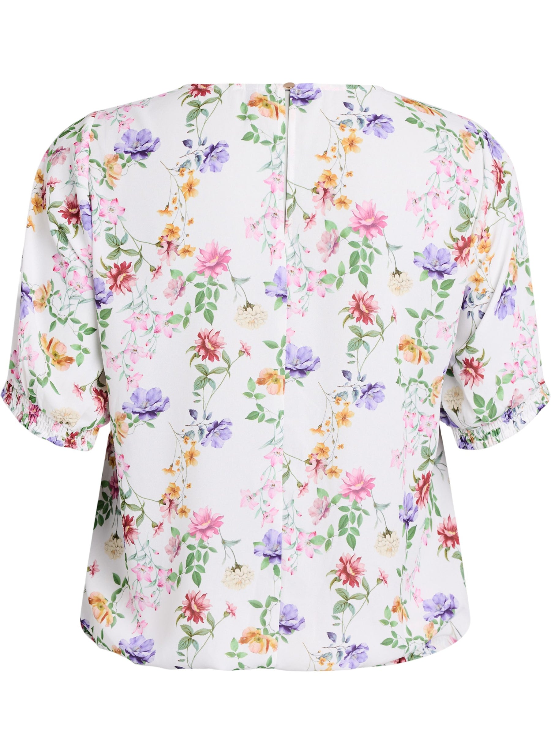 Zizzi Maeve Blouse with Wild Flowers, back view, round neckline, short sleeves, smocked end, all over floral print