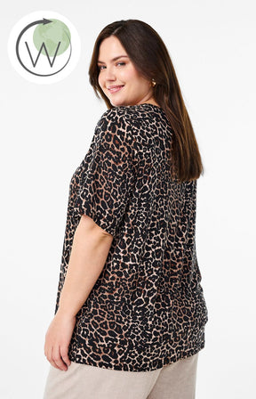 Zizzi Mandy T-Shirt in Leopard Print
