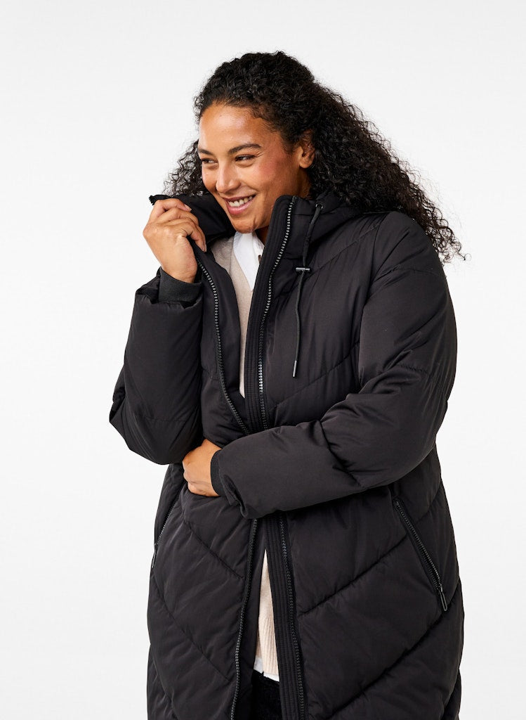 Zizzi Nordic Puffer Coat in Black
