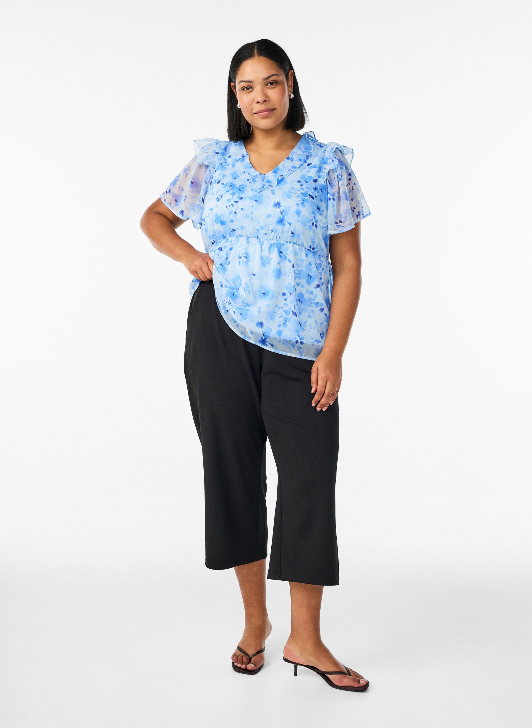 Zizzi Rosa Blouse in Blue. 