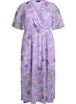 Zizzi Saina Floral Dress in Lilac 