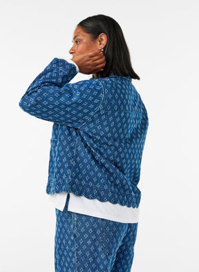 Zizzi Scallop Denim Jacket in Blue 